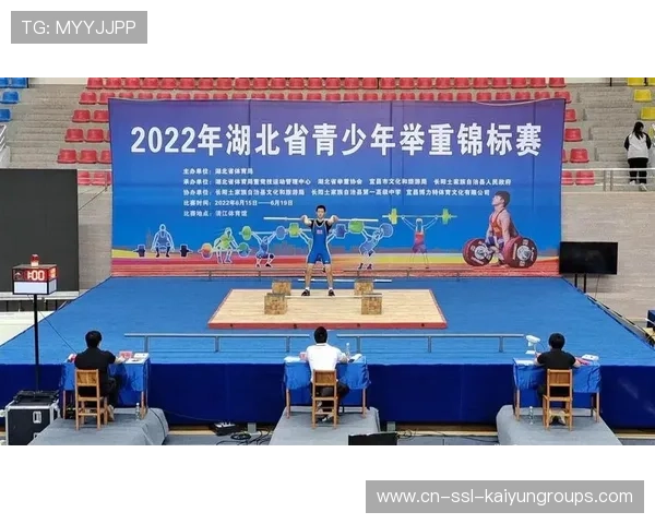 世界举重康复在线课堂学员优秀作品路演举办，世界举重比赛现场视频